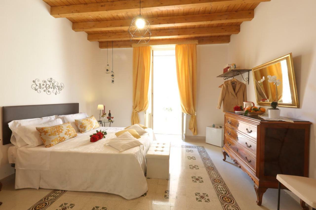 "Suliscenti" Dimora Siciliana B&B Авола Екстер'єр фото